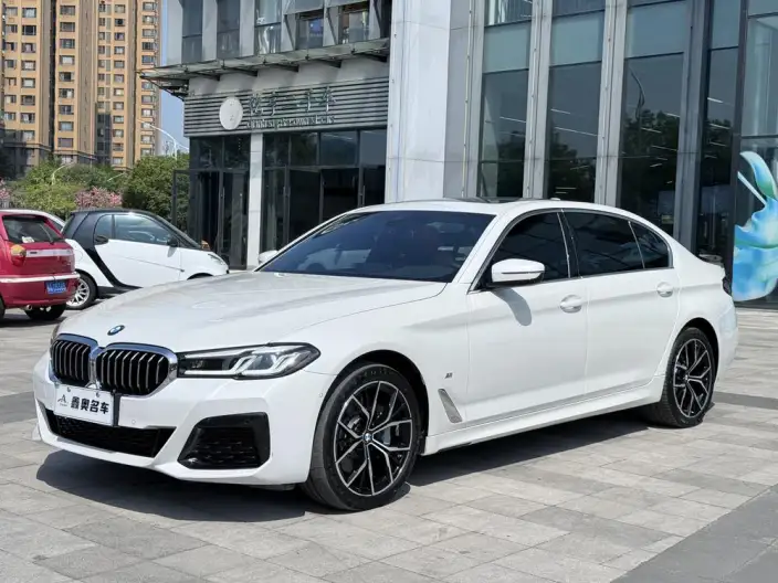 BMW 5 Series 2023 Model Facelift 530Li Exclusive Model M Sports Set – фото 1