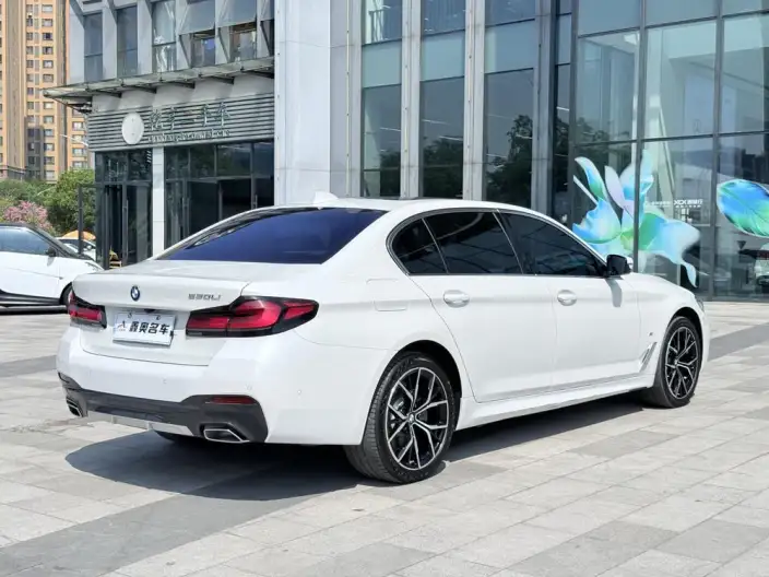 BMW 5 Series 2023 Model Facelift 530Li Exclusive Model M Sports Set – фото 7