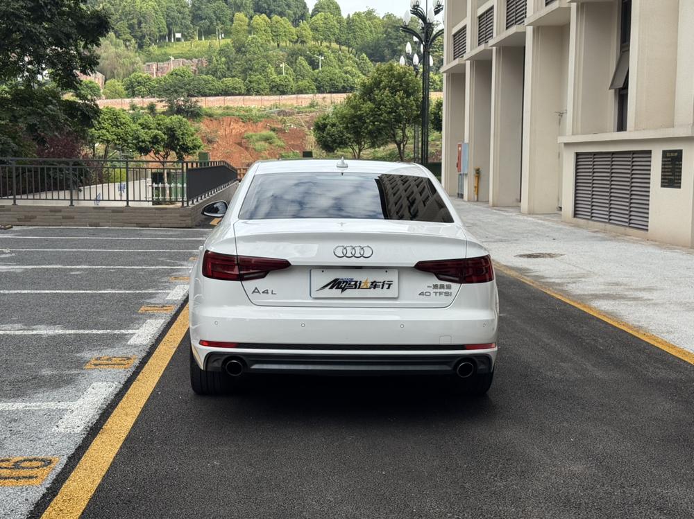 Audi A4L 2018 30th Anniversary 40 TFSI Fashion – фото 6