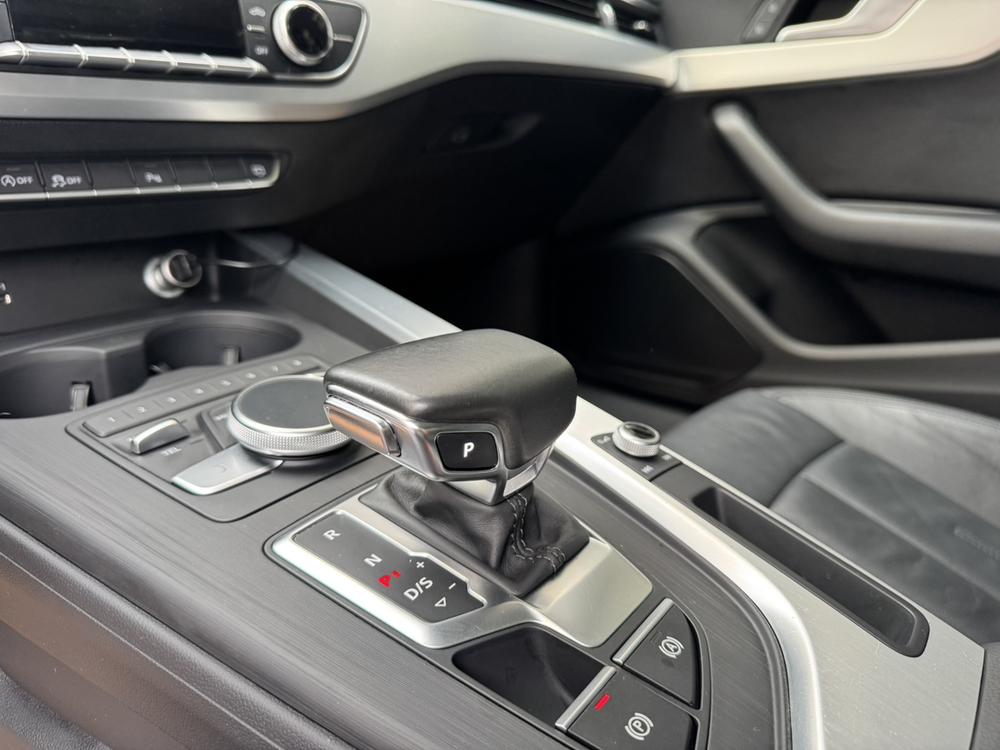 Audi A4L 2018 30th Anniversary 40 TFSI Fashion – фото 11