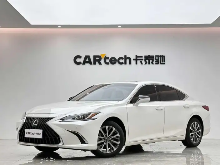 Lexus ES 2022 Model 200 Superior Edition – фото 1