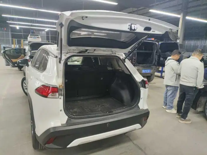 Toyota Corolla Cross 2023 Model 2.0L CVT Pioneer Edition – фото 9
