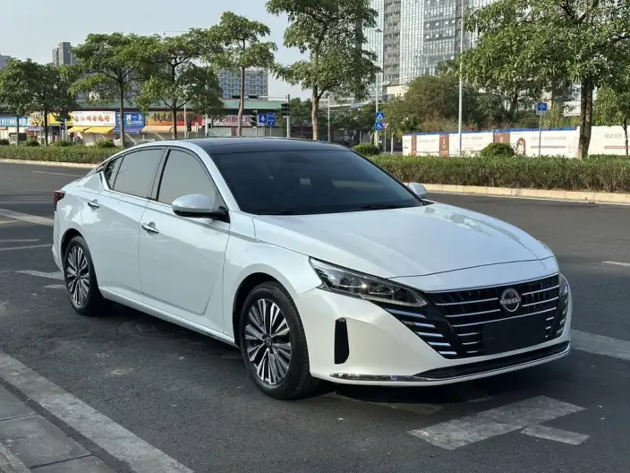 Nissan Teana 2022 Model 2.0L XL-TLS Yuexiang Edition – фото 3