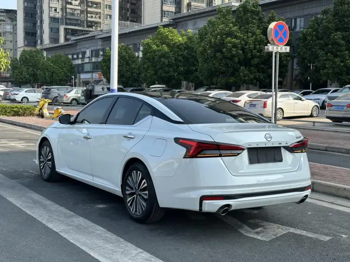 Nissan Teana 2022 Model 2.0L XL-TLS Yuexiang Edition – фото 4