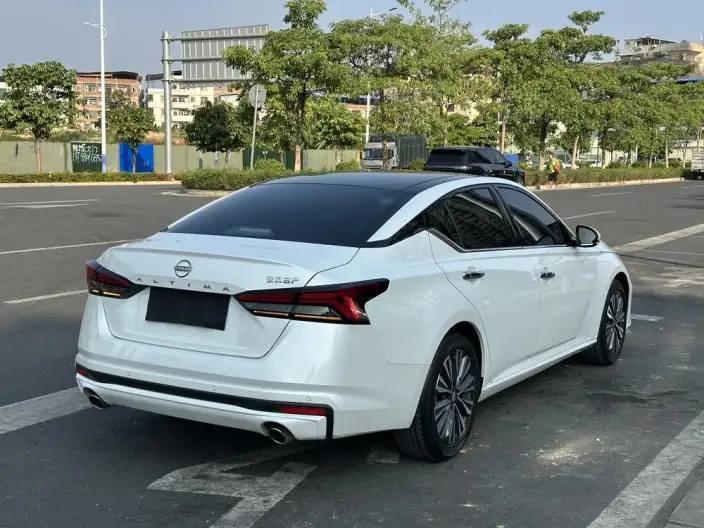 Nissan Teana 2022 Model 2.0L XL-TLS Yuexiang Edition – фото 6