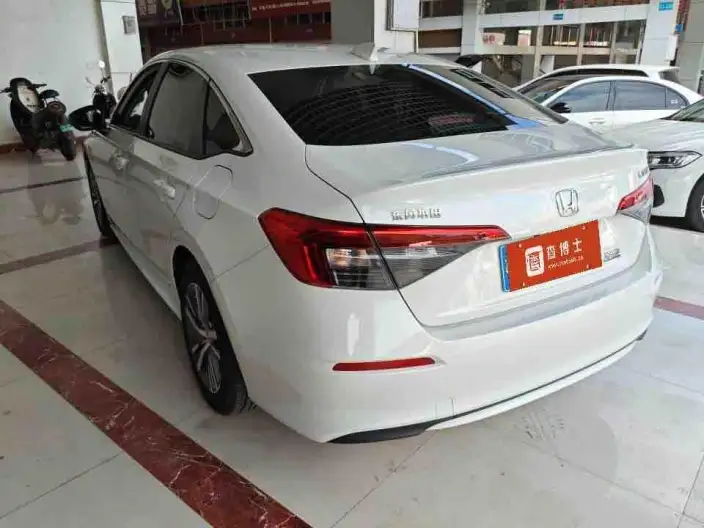 Honda Civic 2022 Model 240TURBO CVT Dynamic Edition – фото 3