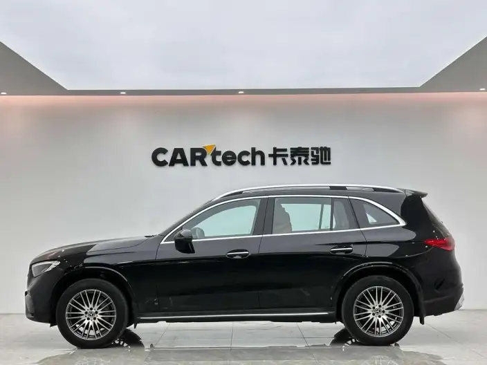 Mercedes-Benz GLC 2024 Model Facelift GLC 300 L 4MATIC Dynamic Model 5 seat – фото 4