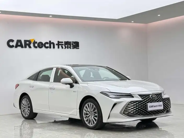 Toyota Avalon 2024 Model Intelligent Hybrid 2.5L E-CVT XLE Premium Edition – фото 3