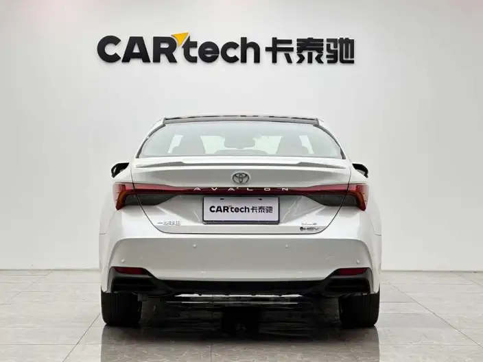 Toyota Avalon 2024 Model Intelligent Hybrid 2.5L E-CVT XLE Premium Edition – фото 6