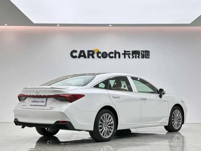 Toyota Avalon 2024 Model Intelligent Hybrid 2.5L E-CVT XLE Premium Edition – фото 7