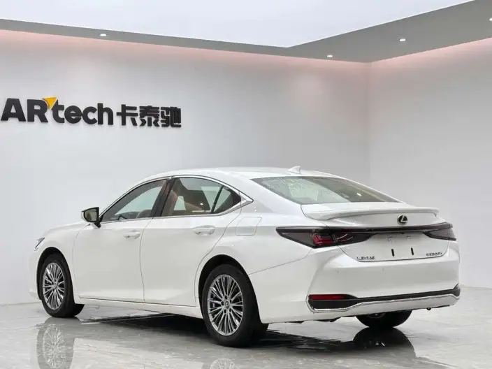 Lexus ES 2025 Model 300h Premium – фото 5