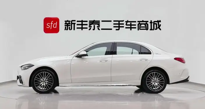 Mercedes-Benz C-Class 2024 Model C 260 L Sports Edition – фото 3
