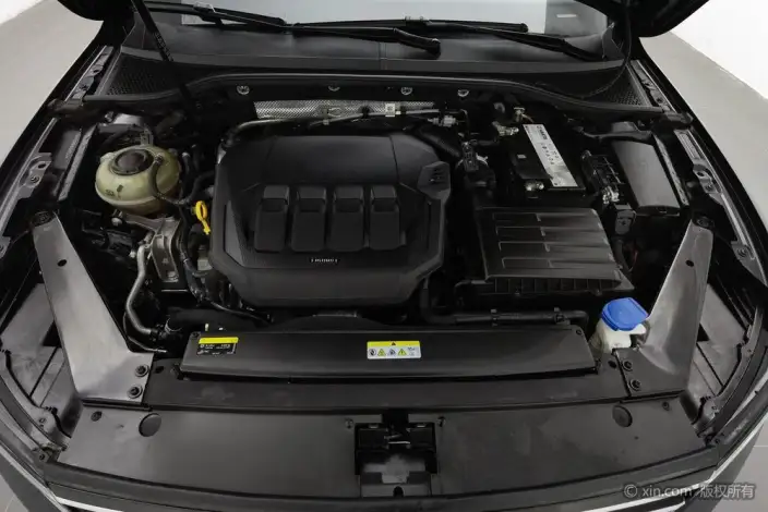 Volkswagen Magotan 2020 Model 330TSI DSG Leading Model – фото 5