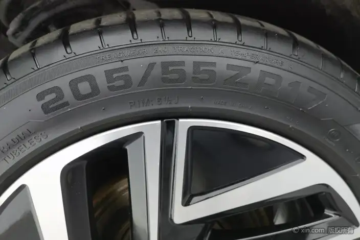 Volkswagen Sagitar 2023 Model 280TSI DSG Beyond Edition Plus – фото 10