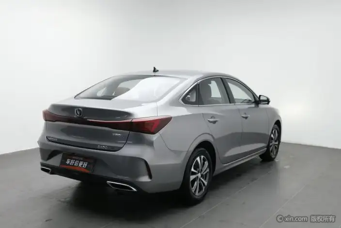 Changan Eado 2023 Model PLUS Changxiang Edition Blue whale NE 1.4T GDI DCT Noble Model – фото 4