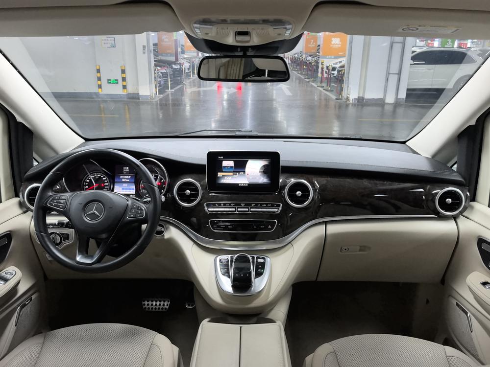Mercedes-Benz V-Class 2016 модификация V 260 L Noble Extended Edition – фото 10