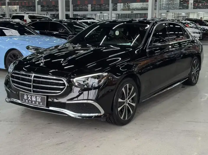 Mercedes-Benz E-Class PHEV 2022 Model Facelift II E 350 e L sedan – фото 1