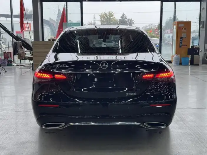 Mercedes-Benz E-Class PHEV 2022 Model Facelift II E 350 e L sedan – фото 5