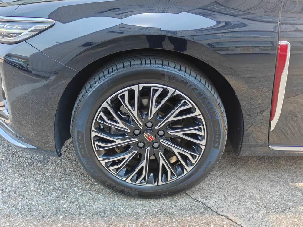 Hongqi H5 2024 2.0T Automatic Smart Connect Flag Smooth – фото 6