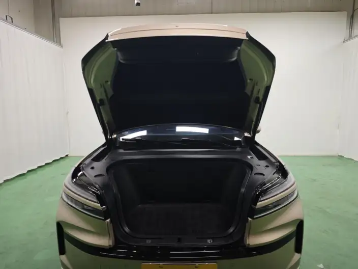ONVO L90 2025 Model VI seat Edition Max – фото 10