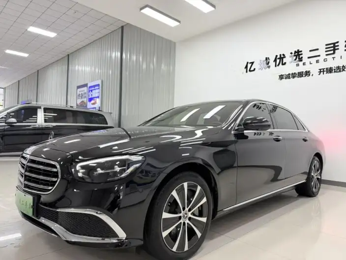 Mercedes-Benz E-Class PHEV 2022 Model Facelift II E 350 e L sedan – фото 1