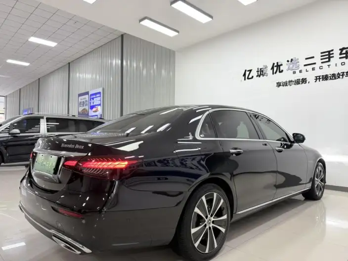Mercedes-Benz E-Class PHEV 2022 Model Facelift II E 350 e L sedan – фото 6