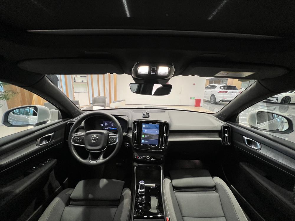 Volvo XC40 2024 B3 Smart Vision Luxury – фото 11