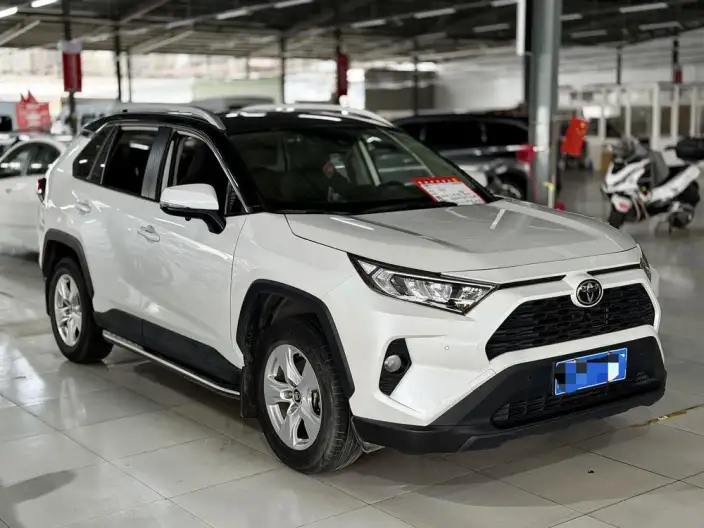 Toyota RAV4 2021 Model 2.0L CVT 2WD Urban Edition – фото 3