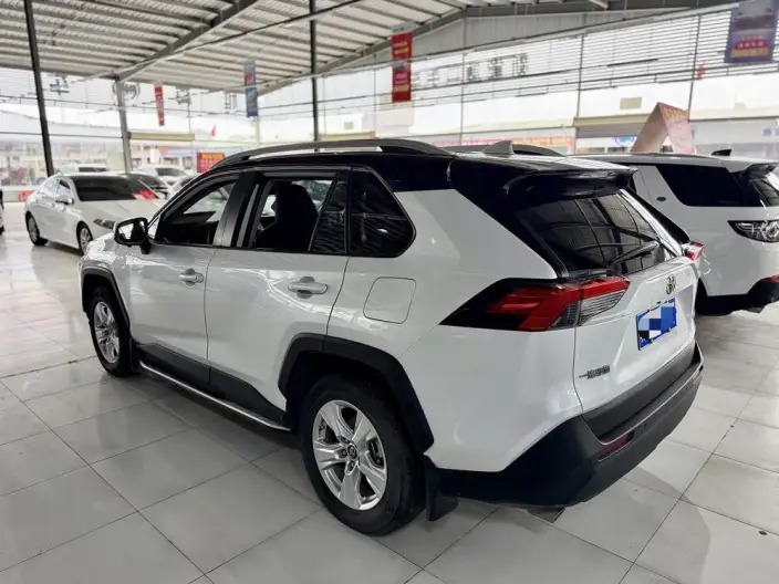 Toyota RAV4 2021 Model 2.0L CVT 2WD Urban Edition – фото 4