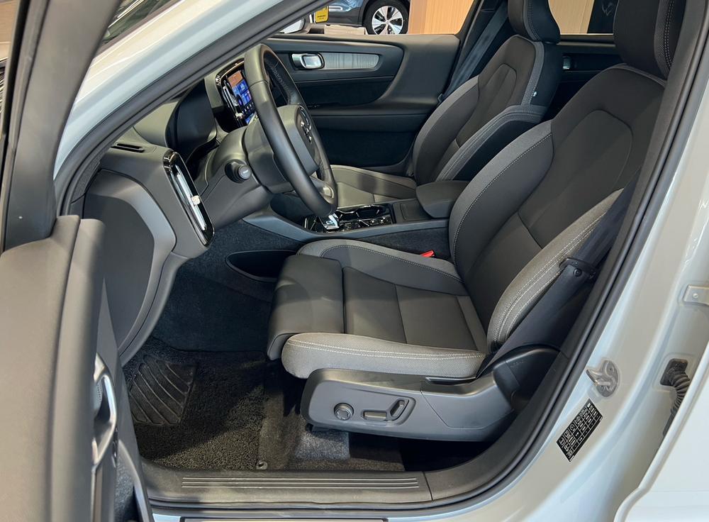 Volvo XC40 2024 B3 Smart Vision Luxury – фото 16