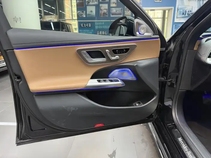 Mercedes-Benz E-Class PHEV 2024 Model E 350 e L sedan – фото 9