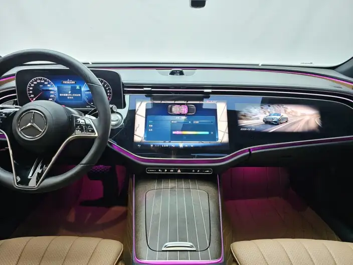 Mercedes-Benz E-Class PHEV 2024 Model E 350 e L sedan – фото 7