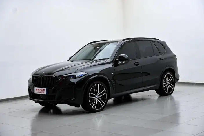 BMW X5 2025 Model xDrive40Li M Sports Night Set – фото 1