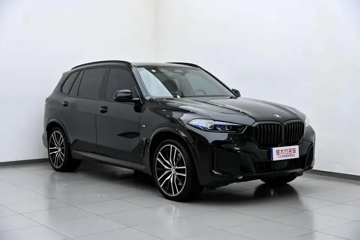 BMW X5 2025 Model xDrive40Li M Sports Night Set – фото 3