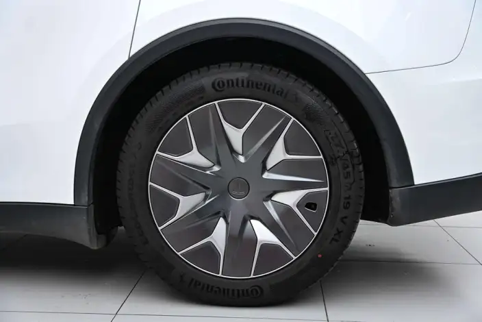 Model Y 2025 Model Long Battery Life Pro All-wheel drive version – фото 8