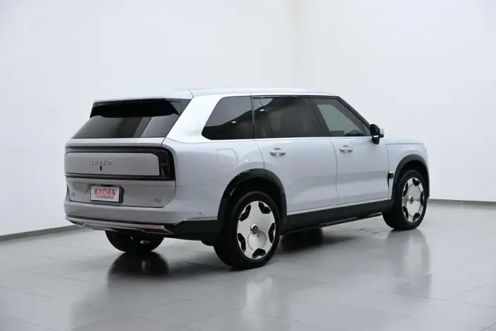 ZEEKR 9X 2025 Model Hyper Edition 70kWh VI seat – фото 6