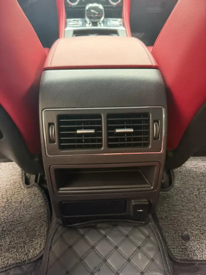 Jaguar F-PACE 2024 Model P250 R-Dynamic SE – фото 7