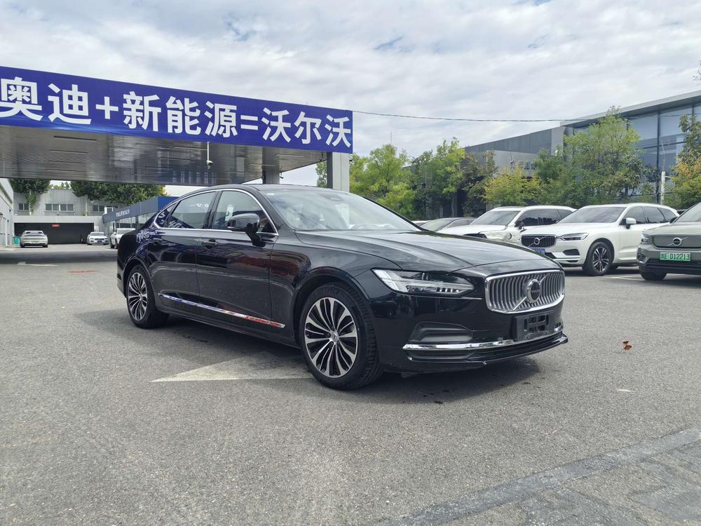 Volvo S90 2024 B5 Smart Luxury – фото 3
