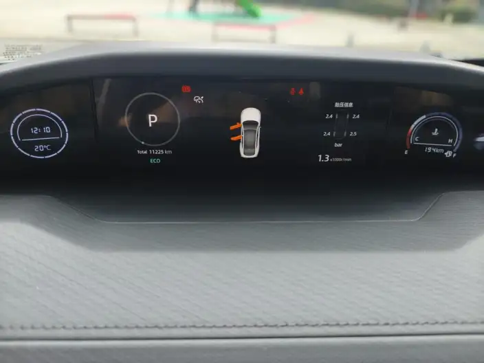 Changan UNI-V 2023 Model 1.5T Noble Model – фото 6