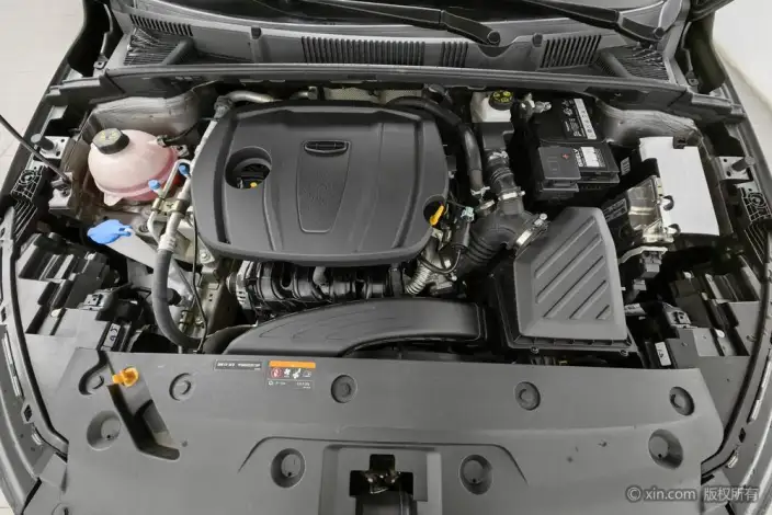 Geely Emgrand 2023 Model No. 4 Gen Champion Edition 1.5L CVT Luxury Model – фото 5