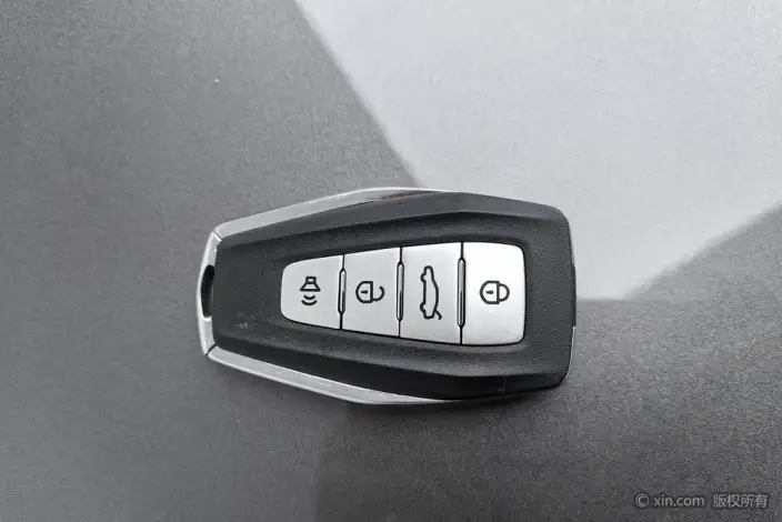 Geely Emgrand 2023 Model No. 4 Gen Champion Edition 1.5L CVT Luxury Model – фото 6
