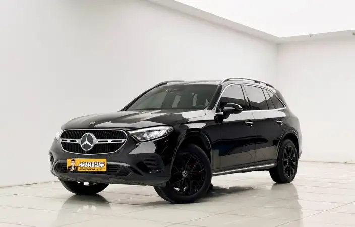 Mercedes-Benz GLC 2023 Model GLC 260 L 4MATIC Dynamic Model 7 seat – фото 1