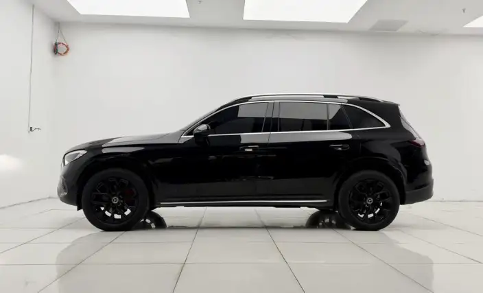 Mercedes-Benz GLC 2023 Model GLC 260 L 4MATIC Dynamic Model 7 seat – фото 3