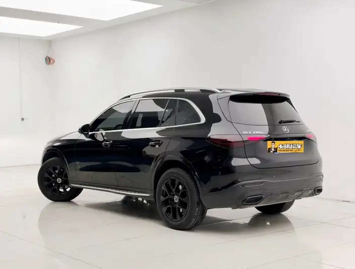 Mercedes-Benz GLC 2023 Model GLC 260 L 4MATIC Dynamic Model 7 seat – фото 4