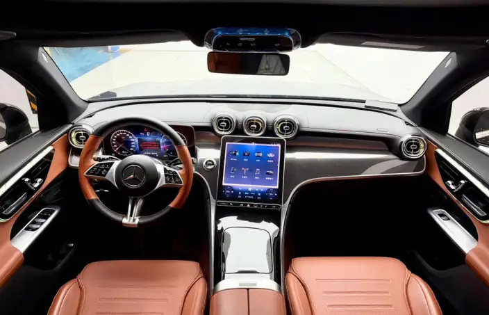 Mercedes-Benz GLC 2023 Model GLC 260 L 4MATIC Dynamic Model 7 seat – фото 7