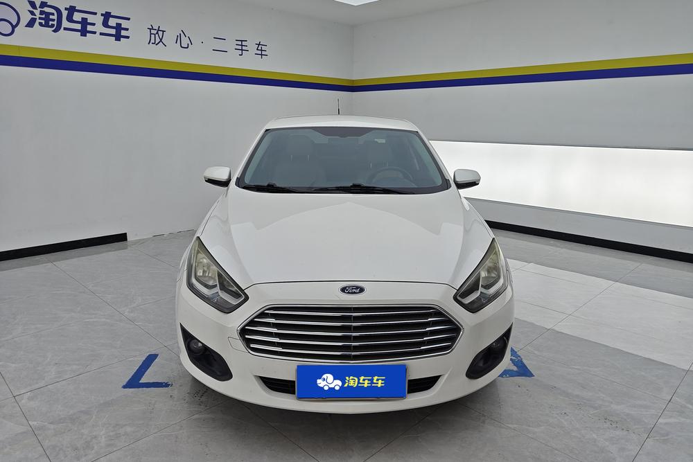 Ford Focus 2017 1.5L Automatic Comfort – фото 2