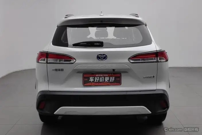 Toyota Corolla Cross 2023 Model 2.0L Intelligent Hybrid Pioneer Edition – фото 3