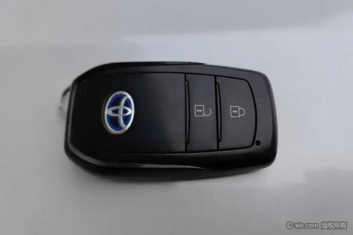 Toyota Corolla Cross 2023 Model 2.0L Intelligent Hybrid Pioneer Edition – фото 6