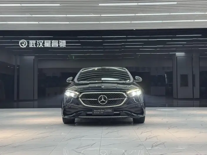 Mercedes-Benz E-Class 2024 Model E 260 L Sports sedan – фото 2