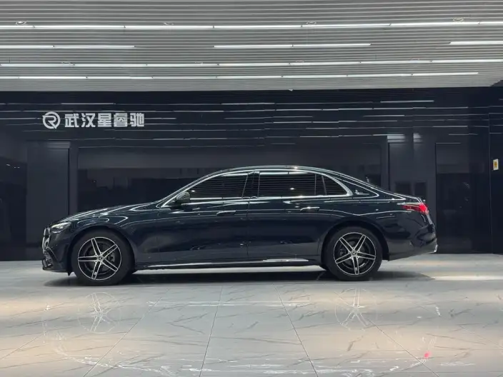 Mercedes-Benz E-Class 2024 Model E 260 L Sports sedan – фото 3